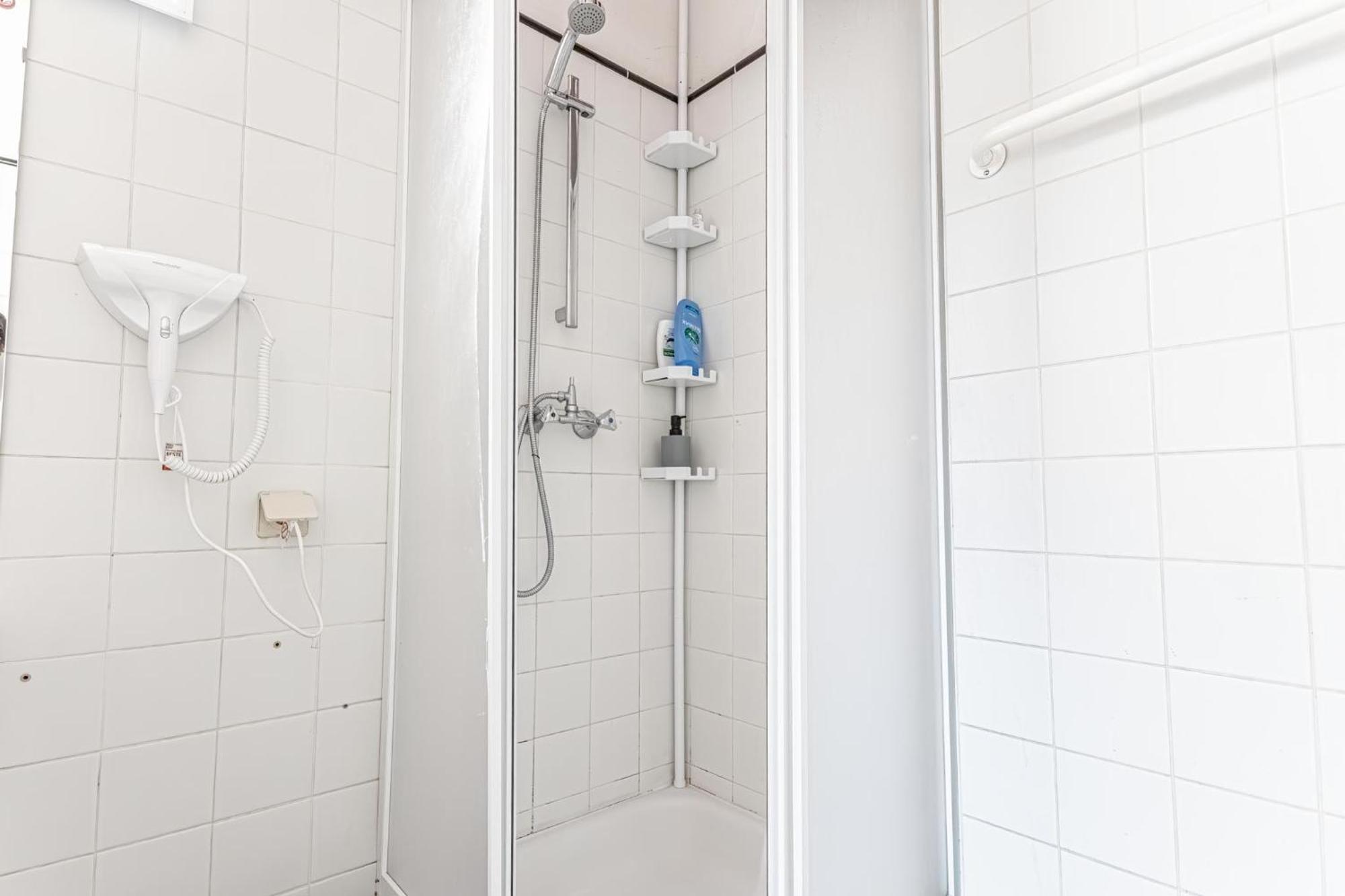 Comfy 3br Shared - U6 Subway, Danube & Millenium Appartement Vienne